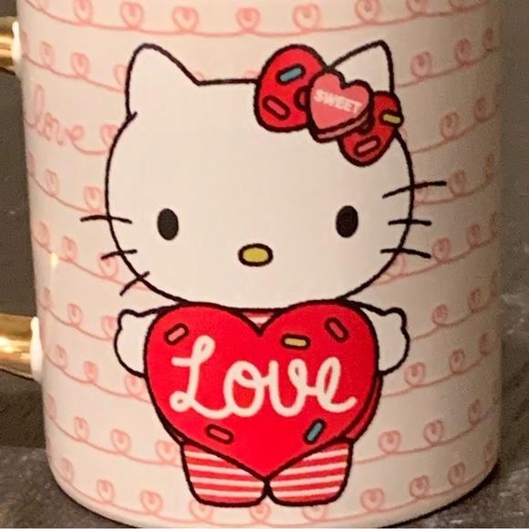 Hello Kitty Valentine’s Day Mug with Heart Shaped Handle - Picture 9 of 11